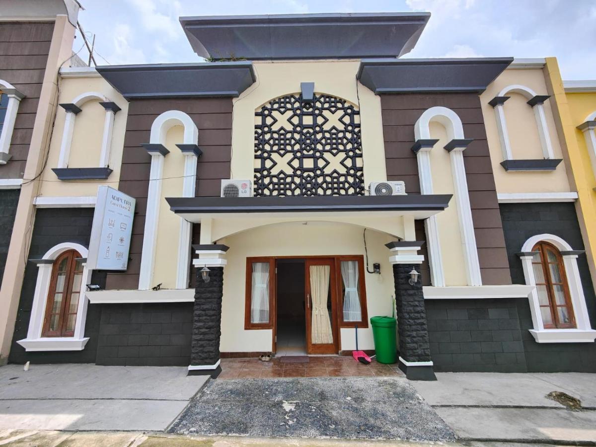 Adiputra Guesthouse 2 By Homiq Ngabean Buitenkant foto