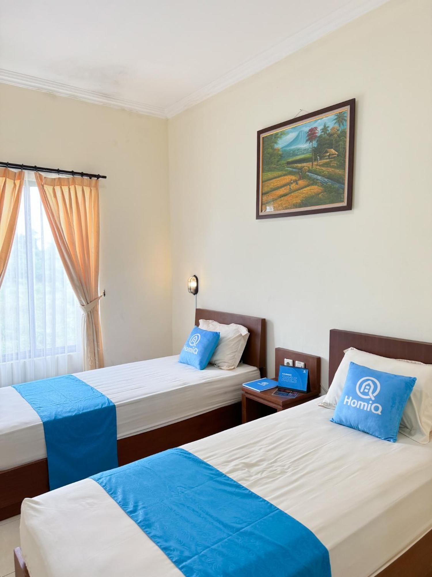 Adiputra Guesthouse 2 By Homiq Ngabean Buitenkant foto